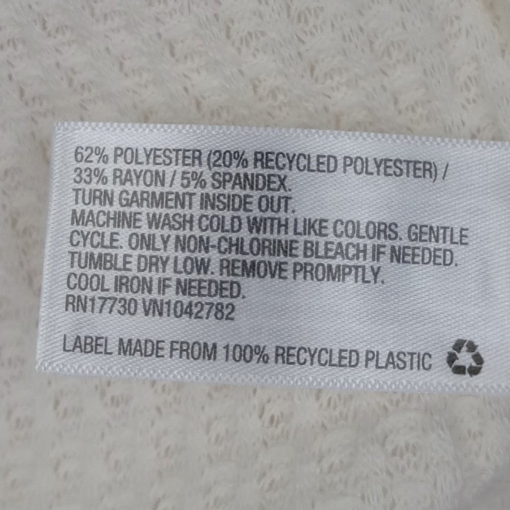 Wild Fable Soft Cropped Bottom Turtleneck Sweater Size Large NWT - Picture 6 of 8